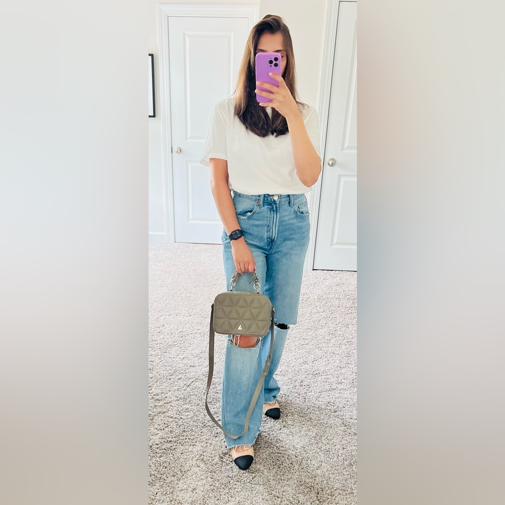 ✨ Premium Small Schultz Crossbody – Chic & Versatile